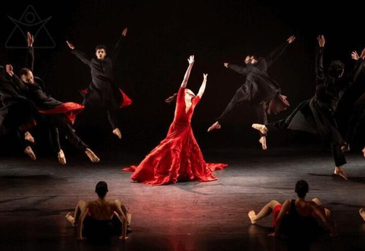 כרמינה בוראנה - להקת המחול קמע