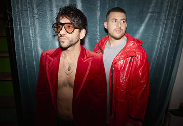 בכורות בענב - Love Drugs Economy