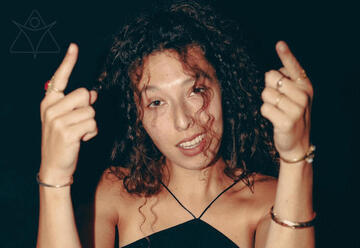 בכורות בענב - עמנואל מירון