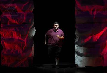 Вперёд, беги — Театр а-Симта