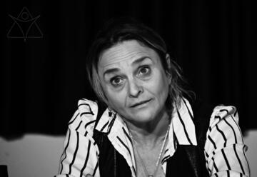 פרדוקס - תיאטרון הסימטה