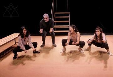 אבא יצא מהקבוצה - תיאטרון תמונע