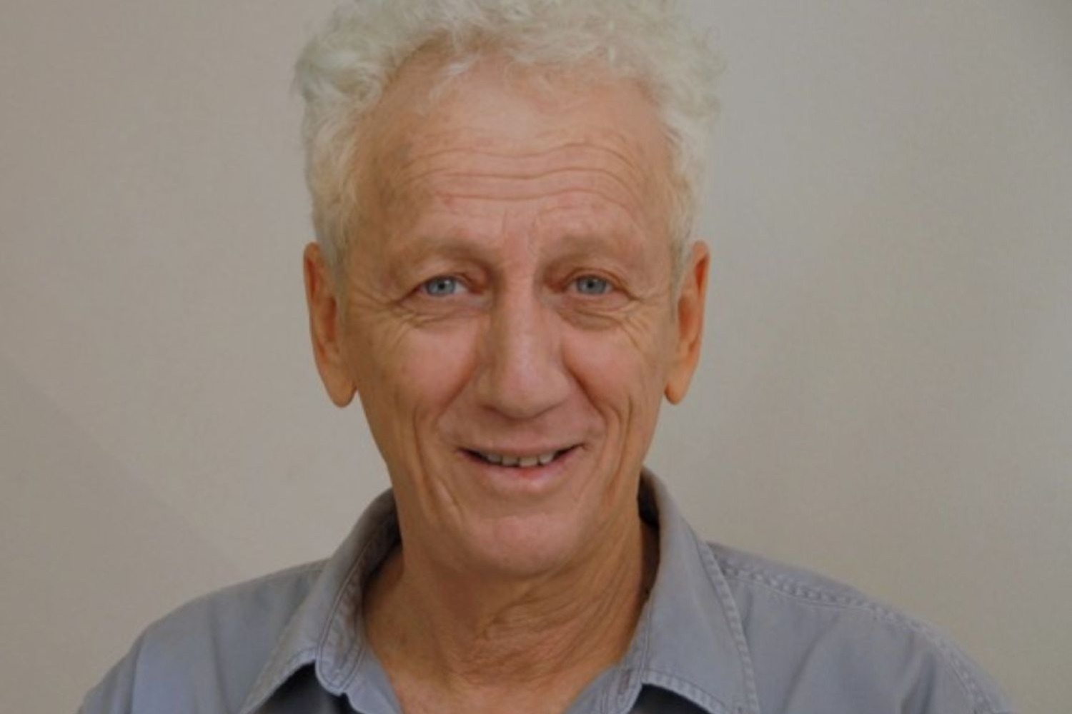 מוני מושונוב - שרים עם קומיקאים